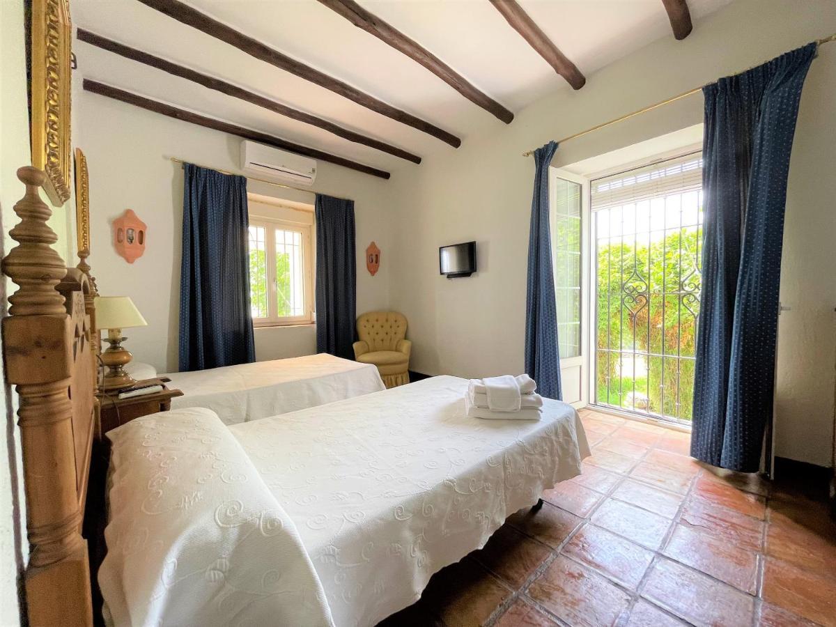 Chambre Lits Jumeaux avec Salle de Bains Privative